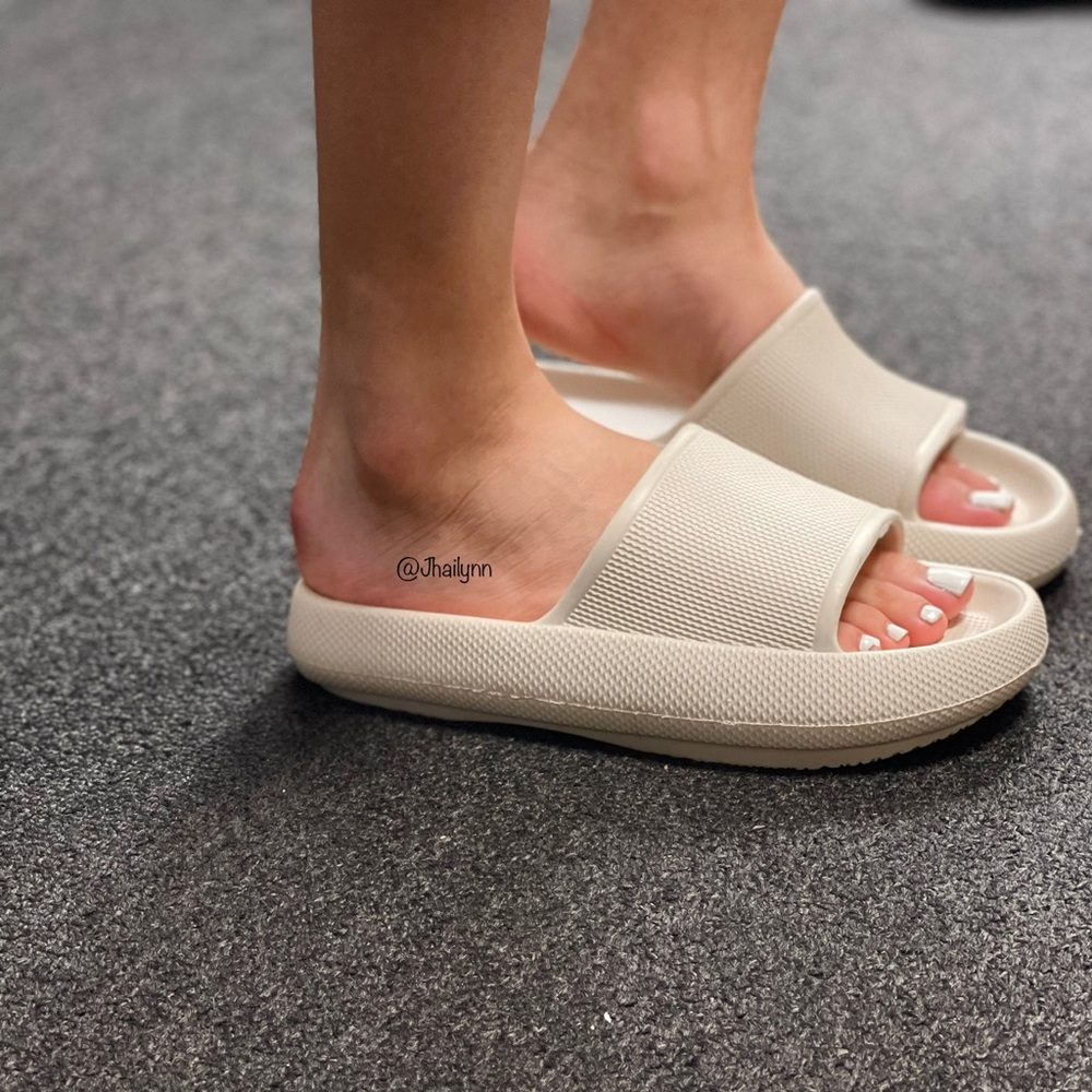 Bone cloud insole pillow slides - Picture 6 of 7